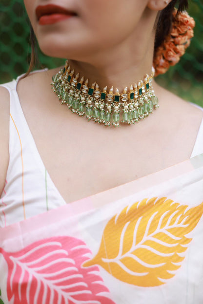 Luxury Lichi Silk Saree Highlighting Timeless Banarasi Art