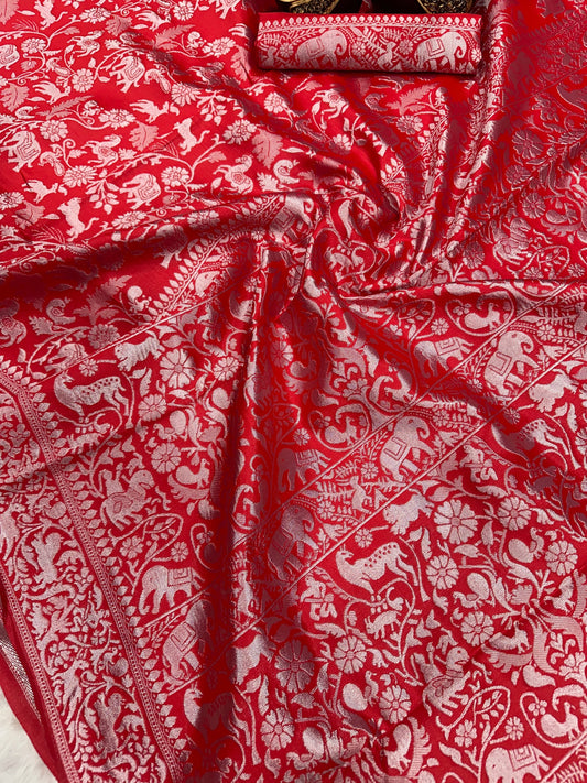 Enchanting Lightweight Banarasi Saree in Lichi Silk – Perfect for Weddings & Festive Occasions