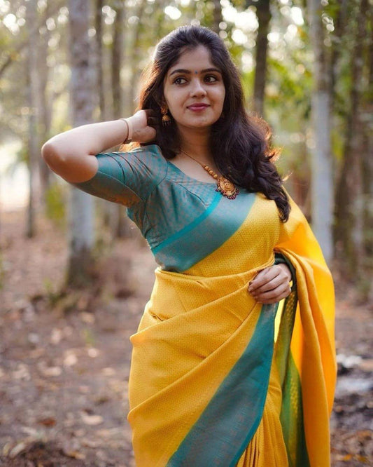 Elegant Banarasi Saree in Premium Lichi Silk – Comfortable & Graceful Wedding Wear
