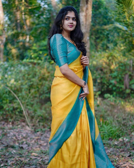 Elegant Banarasi Saree in Premium Lichi Silk – Comfortable & Graceful Wedding Wear